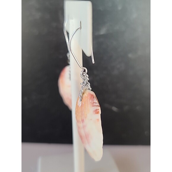 Pink And White Shell Dangling Pierced Earrings Vintage Costume Jewelry, READ - Picture 6 of 10